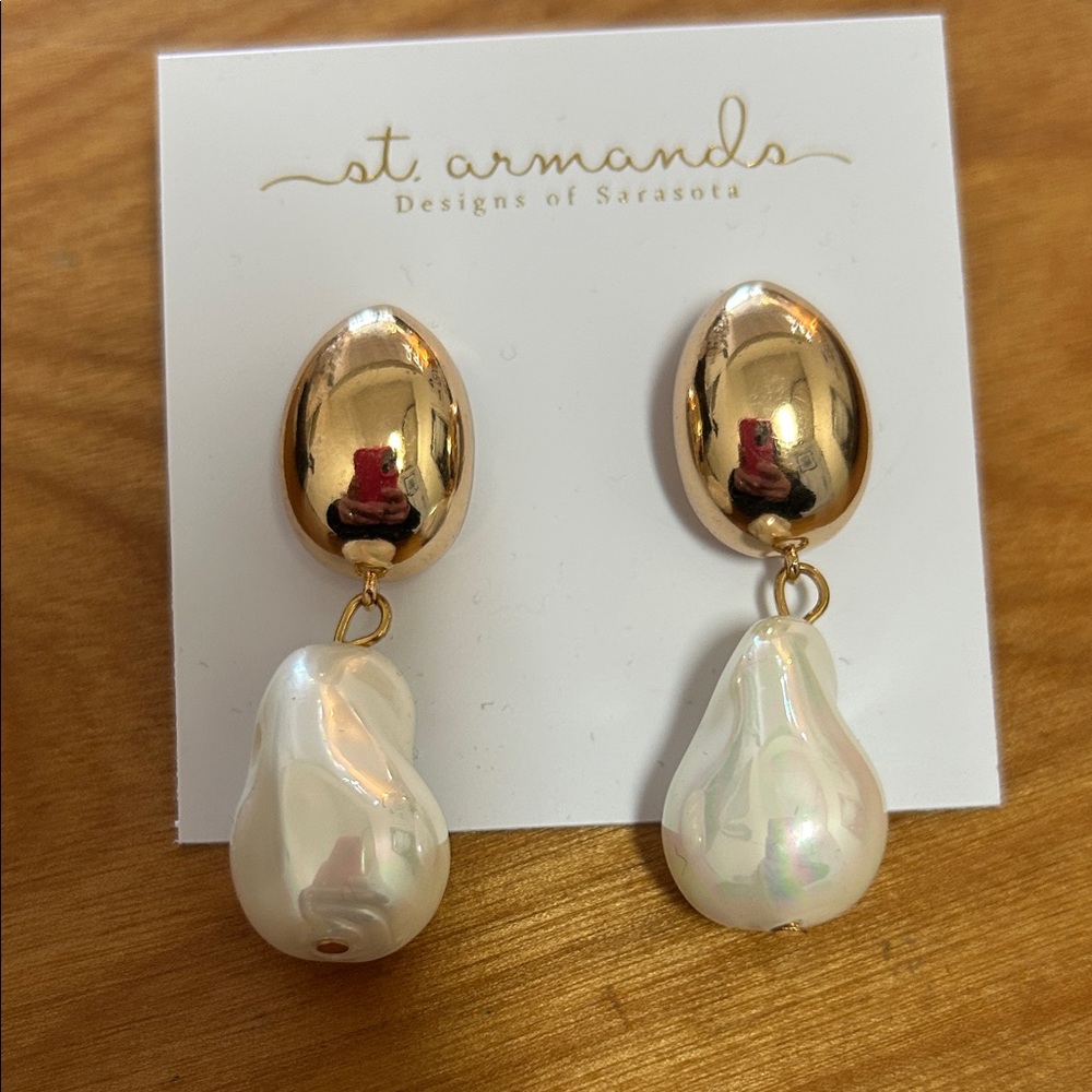 Gold and Pearl Teardrop Earrings